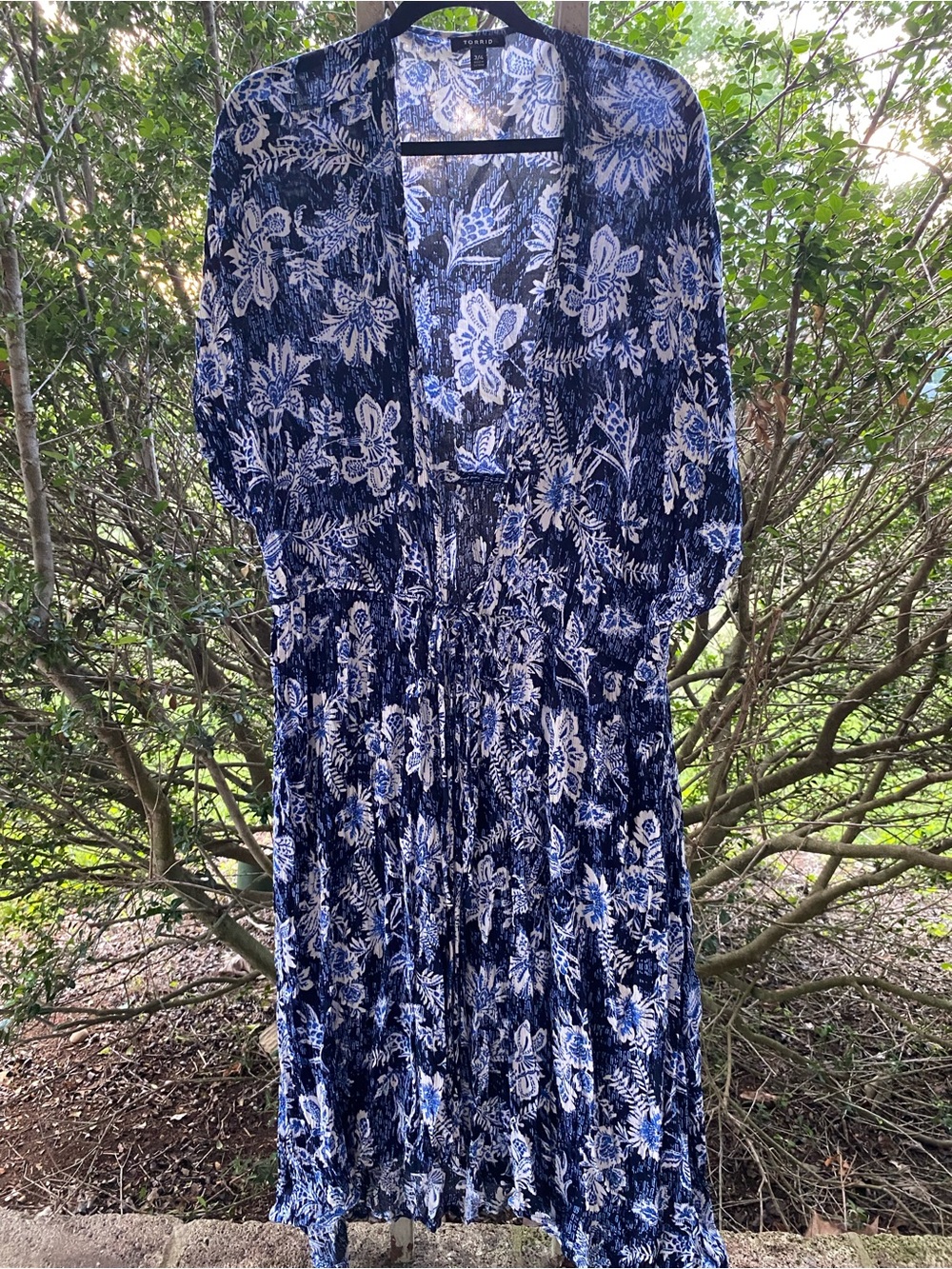 Torrid Kimono with Waist Tie Size 3/4